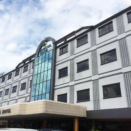 Batam Formosa Hotel מראה חיצוני תמונה