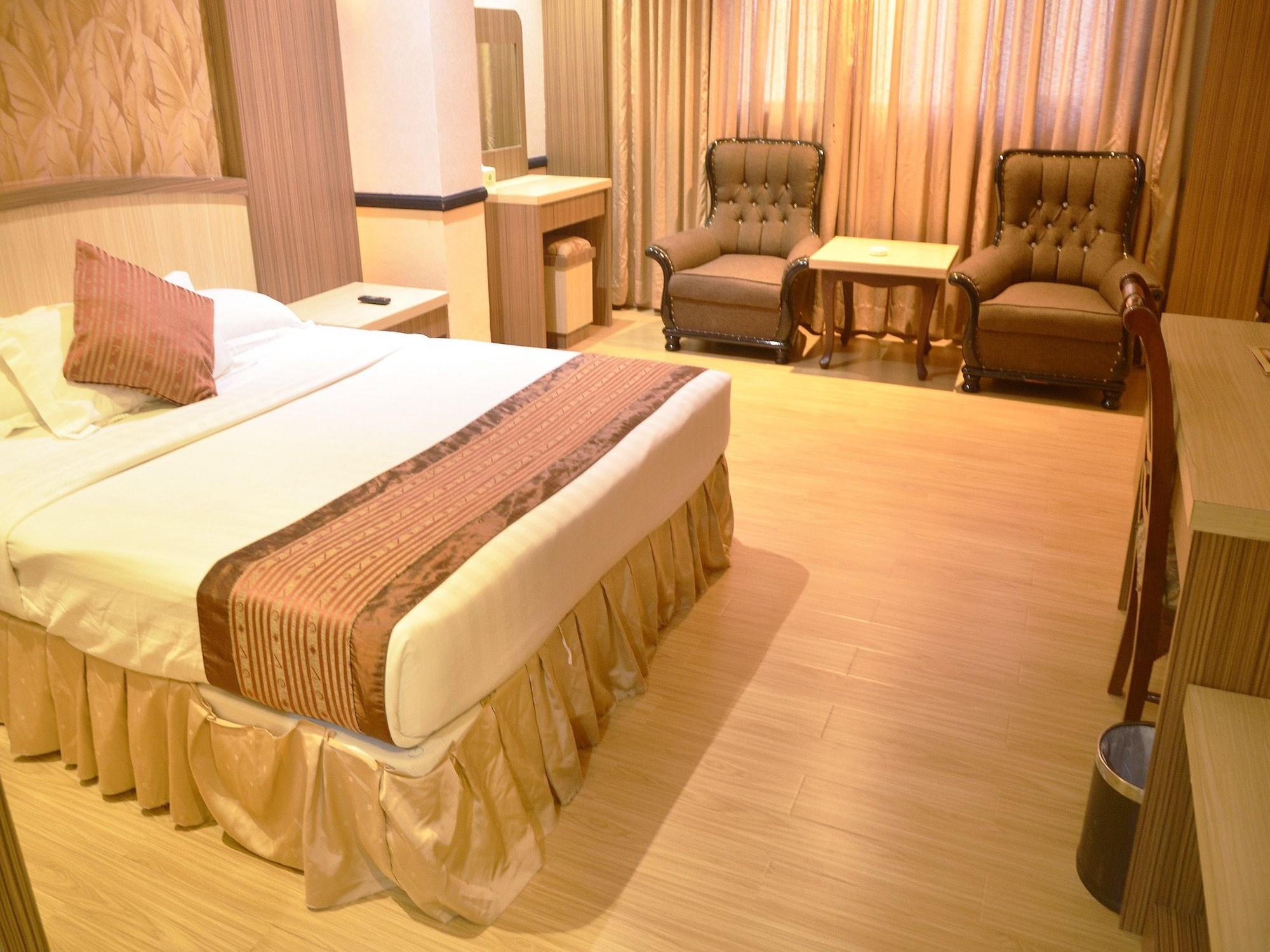 Batam Formosa Hotel מראה חיצוני תמונה