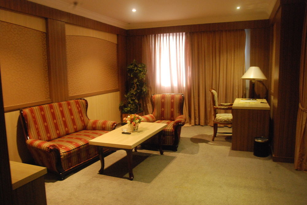 Batam Formosa Hotel מראה חיצוני תמונה