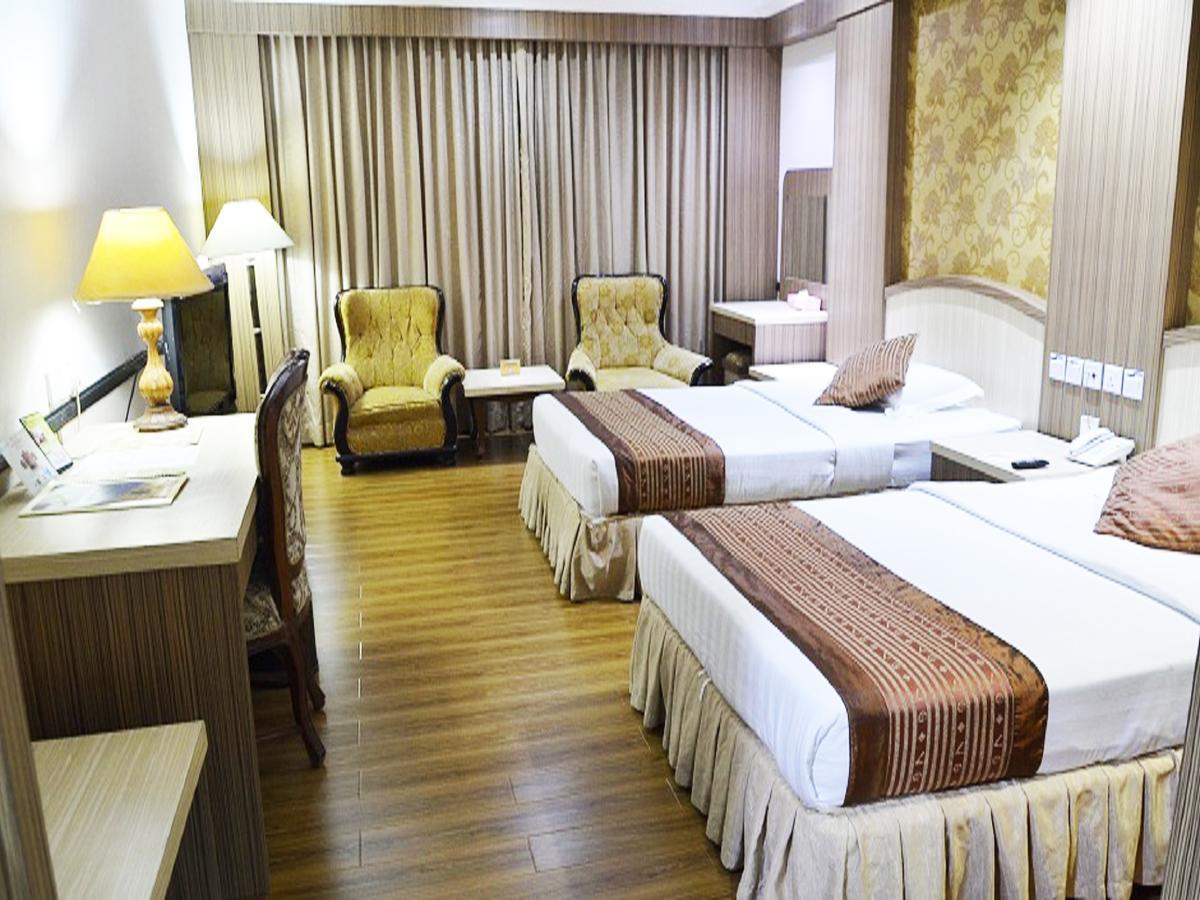 Batam Formosa Hotel מראה חיצוני תמונה
