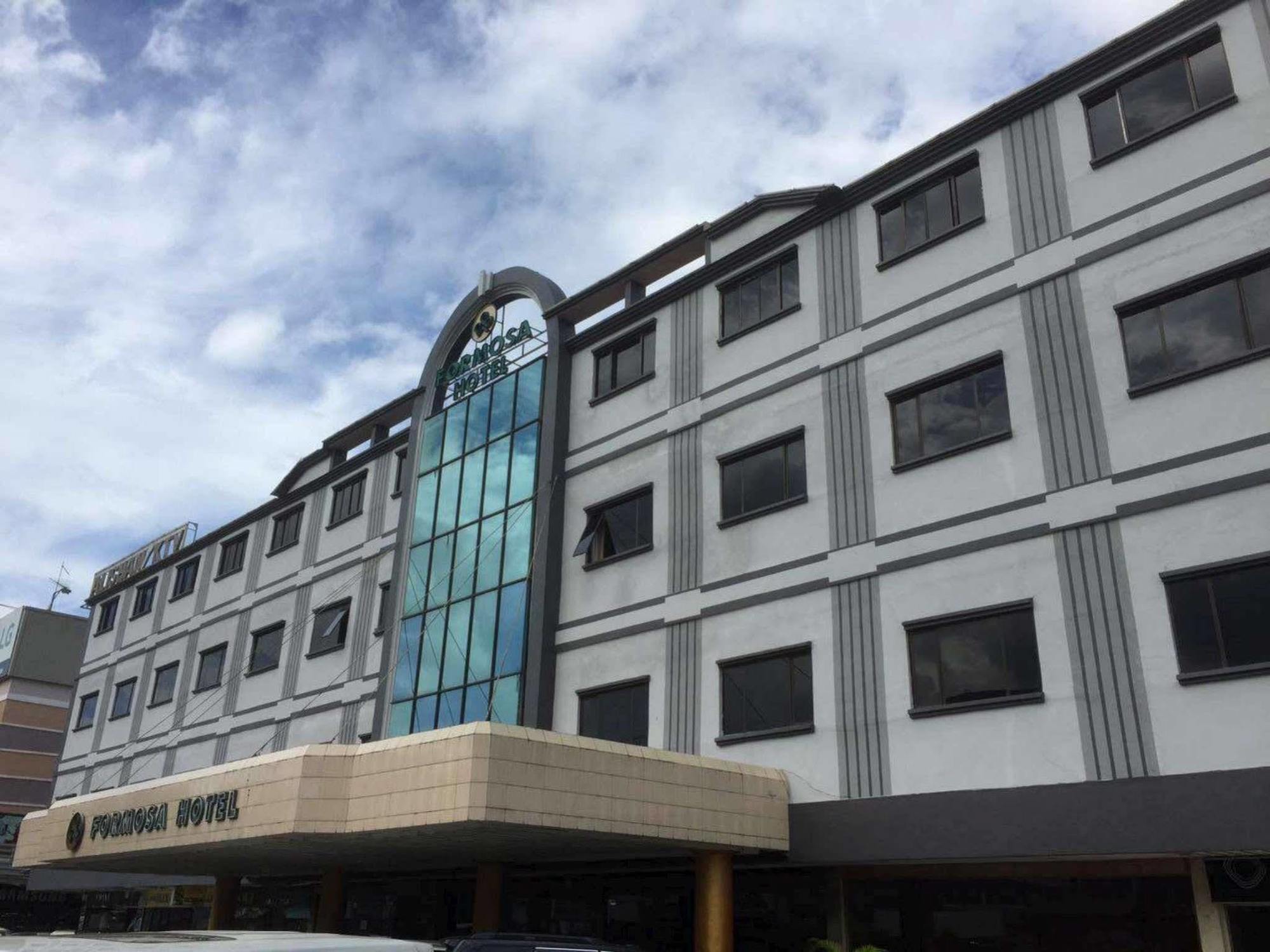 Batam Formosa Hotel מראה חיצוני תמונה